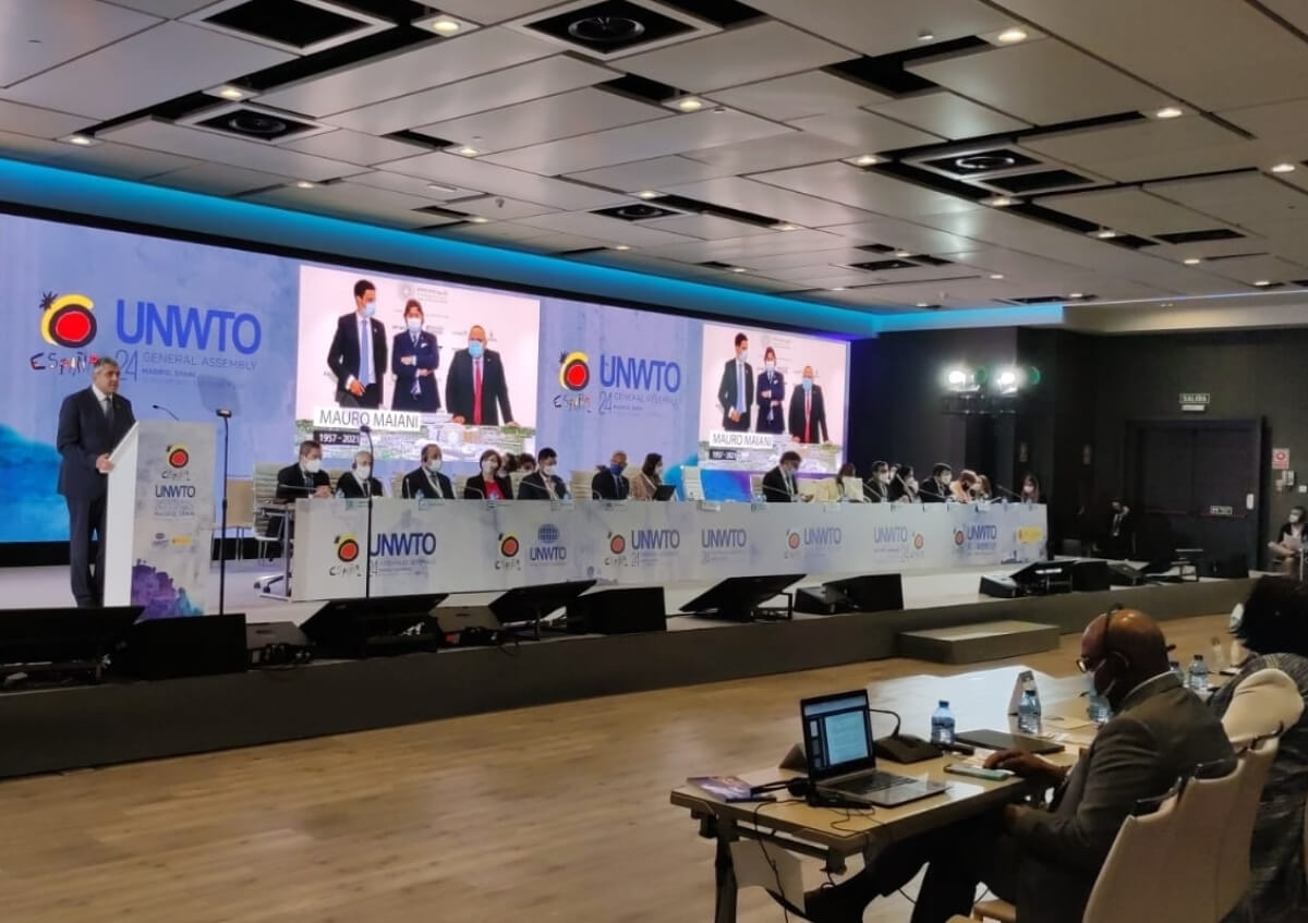 The twenty-fourth UNWTO General Assembly pays homage to Mauro Maiani